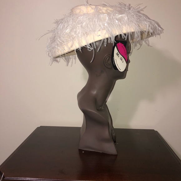 Hat - Picture 4 of 4